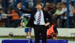 هدف متأخر يحرم جيرارد من فوزه الرسمي الأول مع رينجرز