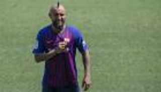 فيدال: سأقاتل من أجل برشلونة 