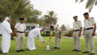 شرطة أبوظبي تنفذ مبادرة "سقيا الطيور" ضمن "عام زايد"