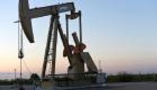 النفط يرتفع بعد مخاوف نقص المعروض