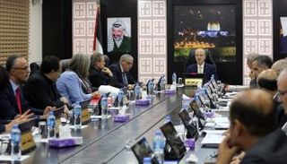جانب من اجتماع الحكومة الفلسطينية 