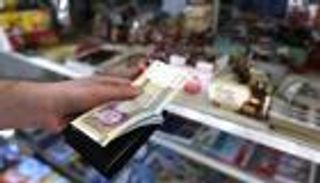 المسمار الأخير في نعش اقتصاد "الملالي".. هكذا وصف الإيرانيون العقوبات