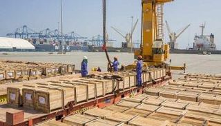 توقعات أن تحتل السعودية مرتبة أكبر شريك تجاري لـ أبوظبي العام الحالي