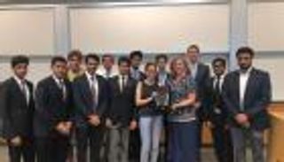 إماراتي يستخدم "الذكاء الاصطناعي" في علاج الأمراض النفسية