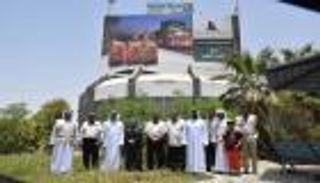 وفد إماراتي يطلع على مشاريع "الهلال" التنموية والخدمية في المكلا 