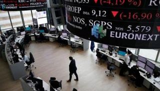 الأسهم الأوروبية تستهل التعاملات على هبوط
