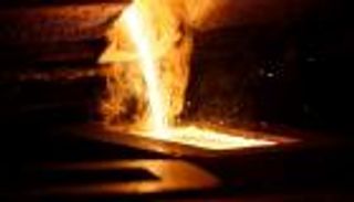 للأسبوع الخامس.. الذهب يفقد بريقه أمام الدولار  "القوي"