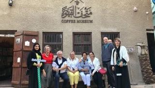 هبة بن رضا خلال إحدى الجولات السياحية في أبوظبي