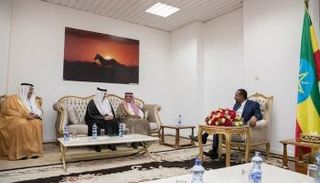 رئيس الوزراء الإثيوبي خلال لقائه الجبير