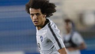 عموري بقميص الهلال