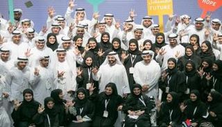 الشيخ محمد بن راشد آل مكتوم يحتفي باليوم العالمي للشباب