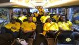 محمد زيدان يشارك أساطير دورتموند في الفوز على ليفربول