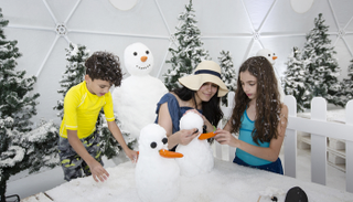 نادي دبي للسيدات يُنظم "دبي آيس"