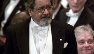 الروائي البريطاني فيديادر نيبول - رويترز