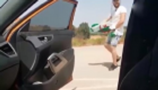 بالفيديو.. جزائريون يتحدون رقصة كيكي بنسخ طريفة