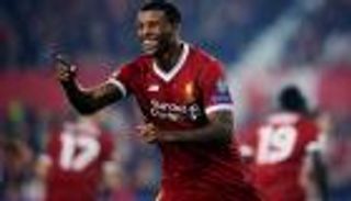 فينالدوم يسخر من شائعات رحيله عن ليفربول