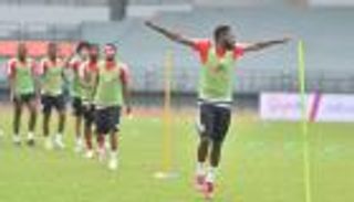  الأبيض الأولمبي يفتتح مشواره في الألعاب الآسيوية بمواجهة سوريا