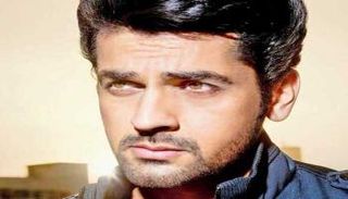 النجم الهندي أرجان باجوا