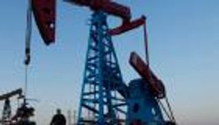 النفط يتراجع مع تصاعد التوترات التجارية ومخاوف اقتصادية