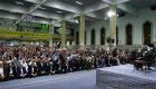 خامنئي يعترف: أزمة إيران الاقتصادية سببها "خطأ فادح" وليست العقوبات