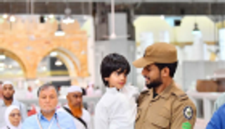 بالصور.. جهود إنسانية من رجال الأمن لخدمة الحجاج في السعودية