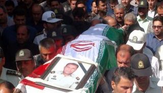 جنازة الضابط الإيراني في كرمانشاه