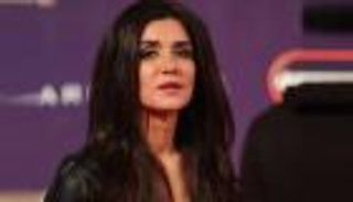 غادة عادل تثير الجدل بصورة "طلاقها"