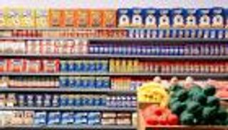 فنانة بريطانية تصمم 3١ ألف سلعة غذائية بقماش الجوخ