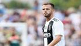 يوفنتوس يتحرك لتحصين بيانيتش ضد إغراءات برشلونة وسان جيرمان