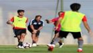 "الفيفا" يهدد شباب الأهلي دبي بخصم نقاط