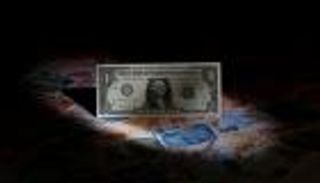 هبوط الليرة يرفع تكلفة سداد تركيا لسندات بـ3.8 مليار دولار في أكتوبر