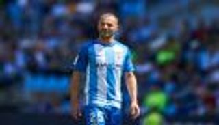 ملقا الإسباني يتمسك بخدمات نجم الجزائر المخضرم