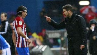 سيميوني ولويس - صورة أرشيفية