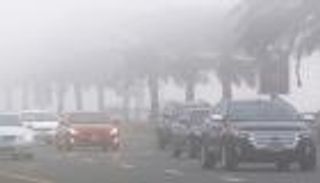 "أرصاد الإمارات" تتوقع تشكل الضباب وانخفاض الرؤية الأفقية