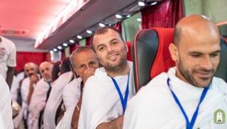 حجاج أسر الشهداء ضمن برنامج ضيوف خادم الحرمين الشريفين