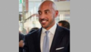 محكمة أمريكية تثبت تورط قطر في رشوة كبير مساعدي ترامب