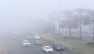 "أرصاد الإمارات" يحذر من تدني مدى الرؤية الأفقية بسبب الضباب