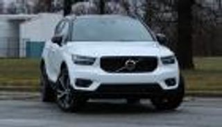 محرك موديل فولفو "XC40" الأصغر في تاريخ الشركة