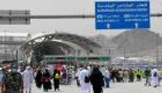 بالصور.. مواكب الحجاج المتعجلين تودع مشعر منى