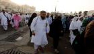 مستشار وزير الحج يهنئ الحجاج بنجاح خطة التصعيد والنفرة والاستقرار بمنى