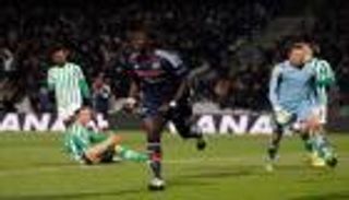 الفرنسي جوميز يكمل عقد أجانب الهلال السعودي