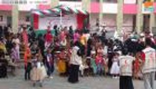 بالصور.. الهلال الأحمر الإماراتي يحتفل بالعيد مع أهالي اليمن