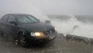 الإعصار سيمارون يمر عبر غرب اليابان ويتجه شمالا