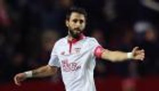 إشبيلية يفسخ عقد باريخا