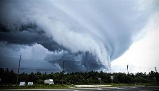 إعصار - أرشيفية