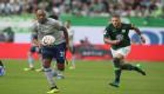 فولفسبورج يقتنص فوزا قاتلا من شالكه 