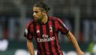 ظهير ميلان يحسم مصيره من عرض باريس سان جيرمان