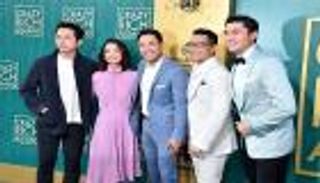 "أثرياء آسيويون مجانين" في صدارة إيرادات السينما الأمريكية