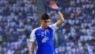 الهلال السعودي يعير بنشرقي للانس الفرنسي