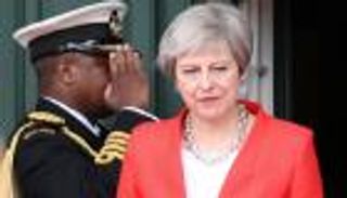 بالصور.. ماي تتعهد أن تكون بريطانيا المستثمر الأول في أفريقيا